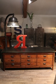 meuble de metier ancien